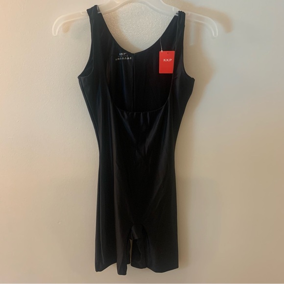 Sara Blakely KKP Shaping Smoothing Shorts Suit - Picture 2 of 9